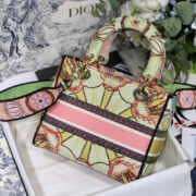 ⁦Dior The LADY D-LITE Bag⁩ - الصورة ⁦7⁩