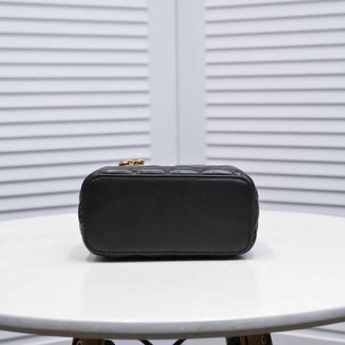 Chanel Cosmetics Box Makeup Shoulder Bag Handbag - Image 4