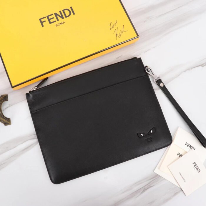 ⁦FENDI Printed Canvas Clutch Toiletry Bag⁩ - الصورة ⁦8⁩