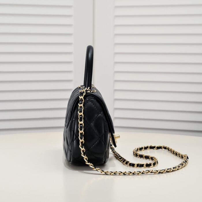 ⁦Chanel Coco Handle Shoulder Bag Handbag⁩ - الصورة ⁦2⁩