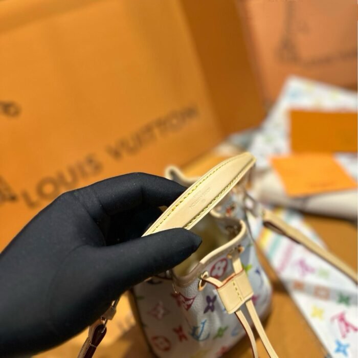 Louis Vuitton LV Bucket Bag Tote Shoulder Crossbody Bag - Image 8