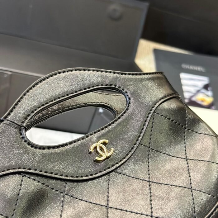 CHANEL 31 Mini Cowhide Shoulder Bag Black - Image 6