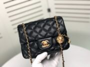 ⁦Chanel Cross Body Metal Ball Chain Shoulder Bag Handbag⁩ - الصورة ⁦8⁩