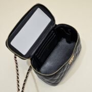 Chanel Pearl Handle Box Bag Makeup Shoulder Bag Handbag - Image 9