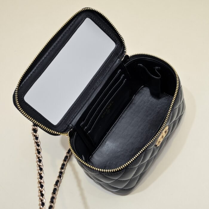 Chanel Pearl Handle Box Bag Makeup Shoulder Bag Handbag - Image 9