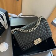 ⁦Chanel Leboy New Medium 25CM Caviar Shoulder Bag⁩ - الصورة ⁦2⁩