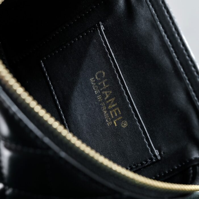 Chanel 23K Petal Metal Handle Shoulder Bag Handbag - Image 9