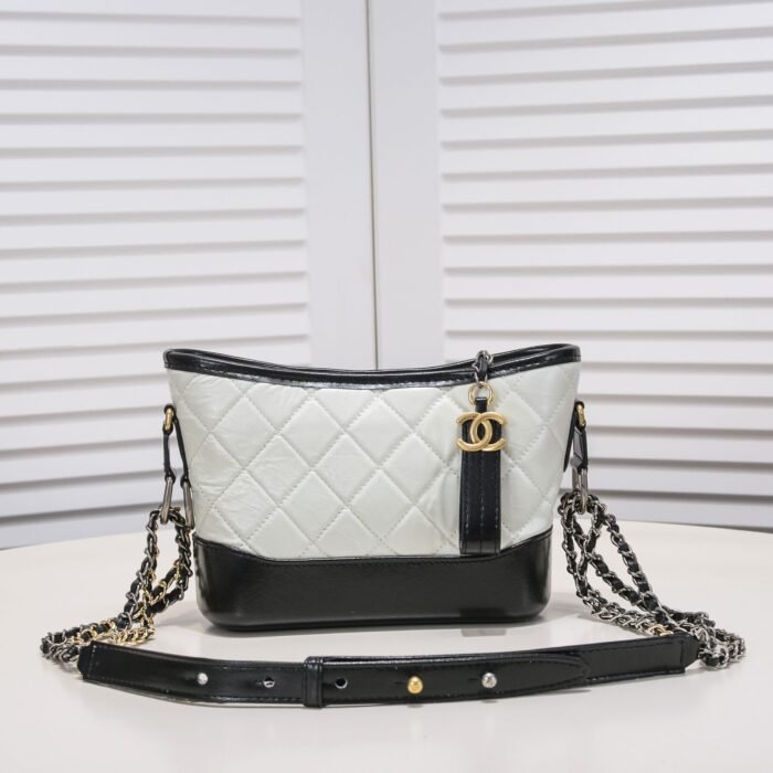 ⁦Chanel CC Gabrielle Tramp Bag Shoulder Bag Handbag⁩ - الصورة ⁦1⁩