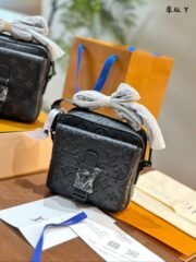 Louis Vuitton Shoulder Bag Handbag - Image 5