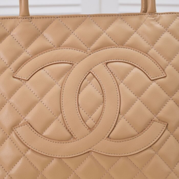 ⁦Chanel Vintagep Hilton Bag Tote  Shoulder Bag Handbag⁩ - الصورة ⁦6⁩