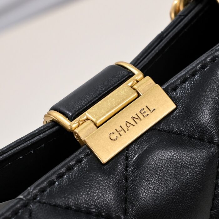 ⁦Chanel Stray Bag Shoulder Bag Handbag⁩ - الصورة ⁦7⁩