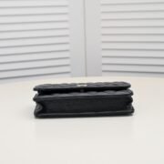 ⁦Chanel Woc Classic Lambskin Gold Hardware Shoulder Bag Handbag⁩ - الصورة ⁦4⁩