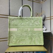 ⁦Dior Medium Book Tote Bag Handbag⁩ - الصورة ⁦5⁩