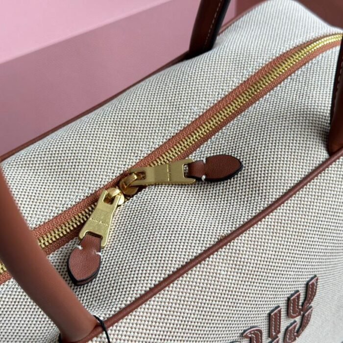 ⁦Miu Miu Bowling Briefcase Shoulder Handbag⁩ - الصورة ⁦9⁩
