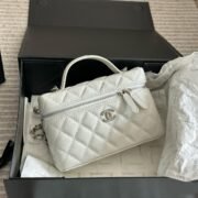 Chanel 25C Shoulder Satchel Handbag - Image 2