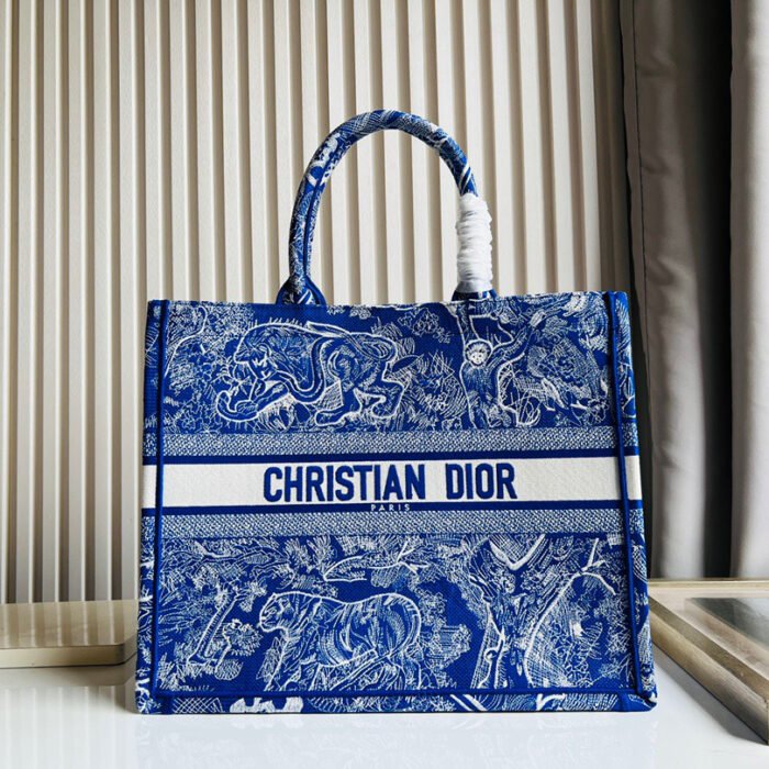 ⁦Dior Medium Book Tote Bag Handbag⁩ - الصورة ⁦11⁩
