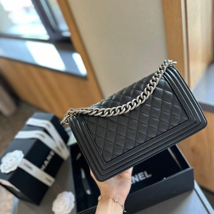 ⁦Chanel Leboy New Medium 25CM Caviar Shoulder Bag⁩ - الصورة ⁦6⁩