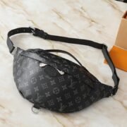 ⁦Louis Vuitton LV BUMBAG M44812 M44836 M43644 Crossbody bags handbags⁩ - الصورة ⁦9⁩