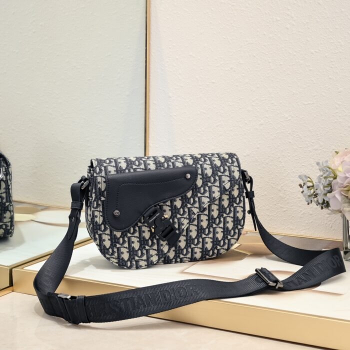 Dior Saddle Messenger Bag Oblique Shoulder Bag Handbag - Image 1