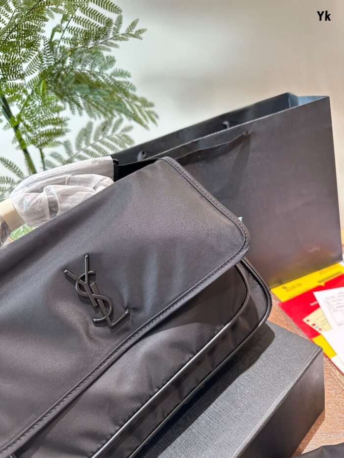 YSL Saint Laurent Niki Shoulder Bag Crossbody Bag - Image 4