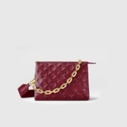 ⁦Louis Vuitton LV Coussin Small Shoulder Bag⁩ - الصورة ⁦5⁩