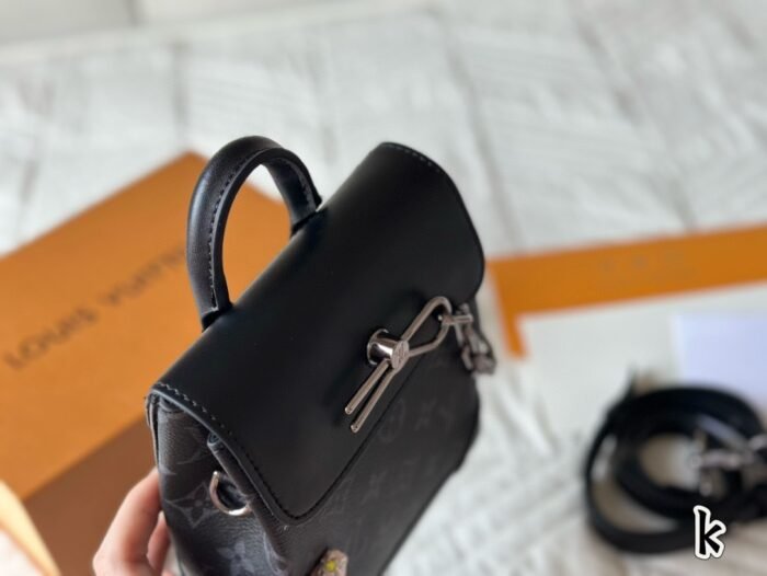 ⁦Louis Vuitton M80327 STEAMER NANO Shoulder Handbag⁩ - الصورة ⁦7⁩