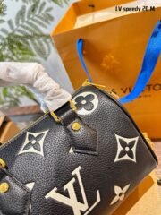 ⁦Louis Vuitton Nano Speedy Shoulder Bag Handbag⁩ - الصورة ⁦5⁩