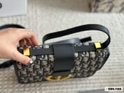 ⁦Dior Montaigne Shoulder Bag⁩ - الصورة ⁦9⁩