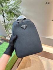 Gucci Cross Body Bag - Image 6