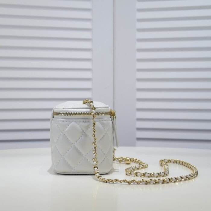 Chanel  Golden·Ball Makeup Box Bag  Shoulder Bag Handbag - Image 2