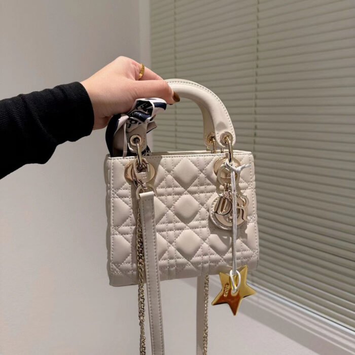 ⁦Dior  Mini Lady Bag⁩ - الصورة ⁦5⁩
