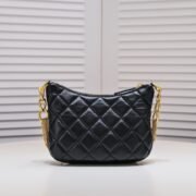 ⁦Chanel 23A Fringed Gold Chain Hobo Underarm Shoulder Bag Handbag⁩ - الصورة ⁦3⁩
