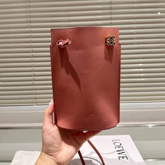 ⁦Loewe Relief Crossbody Bag Shoulder Bag⁩ - الصورة ⁦7⁩