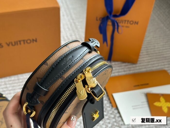 ⁦Louis Vuitton BOITE Shoulder Bag Handbag⁩ - الصورة ⁦4⁩