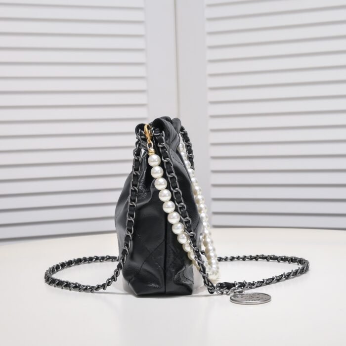 ⁦Chanel 22S Trash Bag Mini Pearl Bag Shoulder Bag Handbag⁩ - الصورة ⁦2⁩