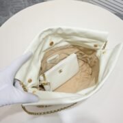 ⁦Chanel 22 Bag Pearl Bag Shoulder Bag Handbag⁩ - الصورة ⁦8⁩