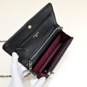 ⁦Chanel Woc Classic Lambskin Gold Hardware Shoulder Bag Handbag⁩ - الصورة ⁦9⁩