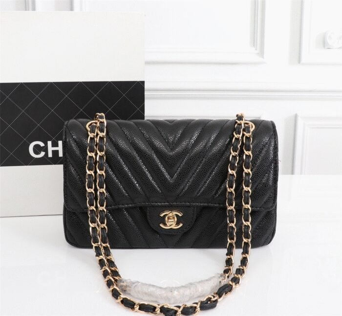 ⁦Chanel Clacssic Flap CF Chain Shoulder Strap Bag⁩ - الصورة ⁦2⁩