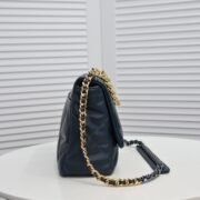 ⁦Chanel Lambskin Quilted Medium19 Flap Shoulder Bag Handbag⁩ - الصورة ⁦2⁩