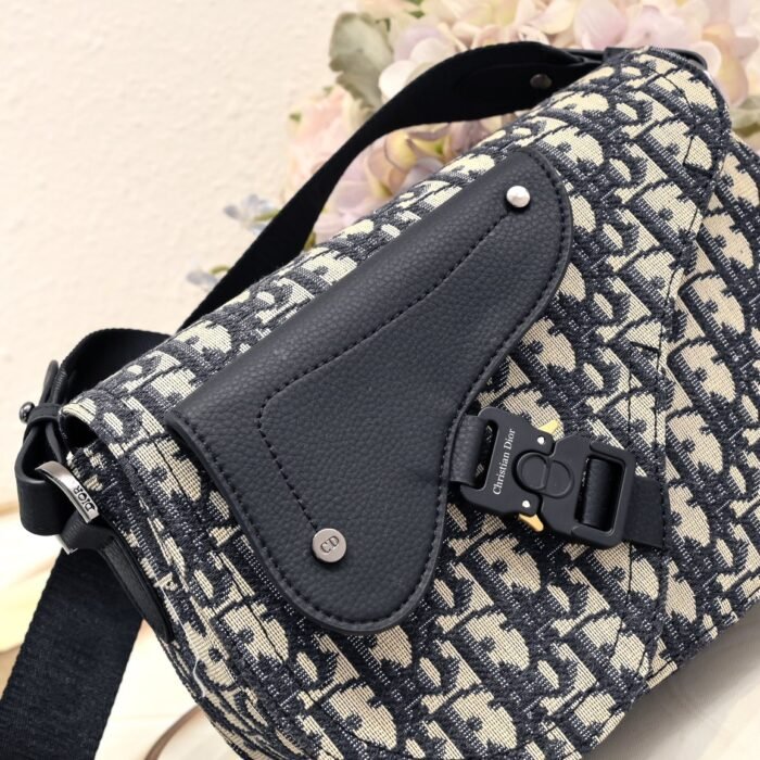 Dior Saddle Messenger Bag Oblique Shoulder Bag Handbag - Image 4