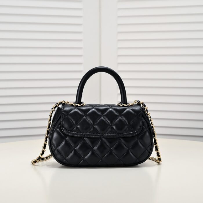⁦Chanel Coco Handle Shoulder Bag Handbag⁩ - الصورة ⁦3⁩