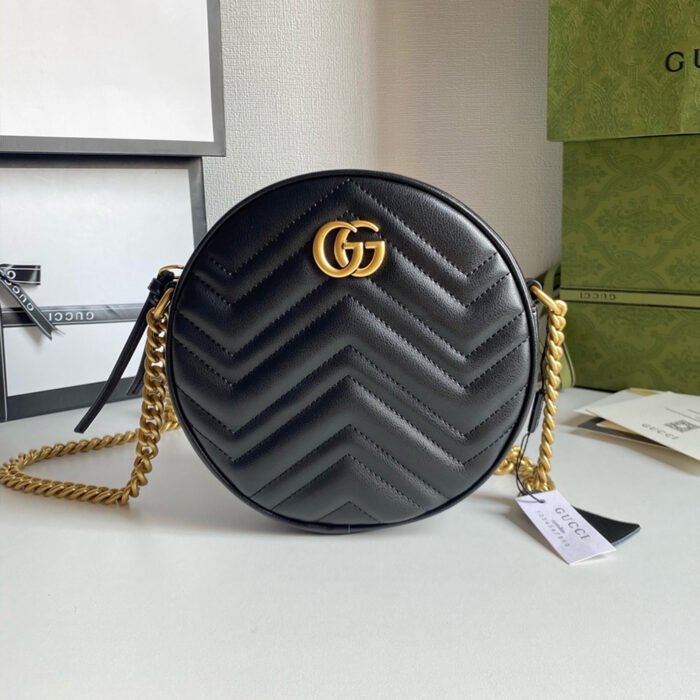 ⁦Gucci Marmont Round Shoulder Bag⁩ - الصورة ⁦2⁩