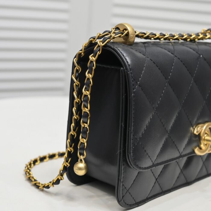 ⁦Chanel WOC Double Gold Ball Chain Shoulder Bag Handbag⁩ - الصورة ⁦6⁩