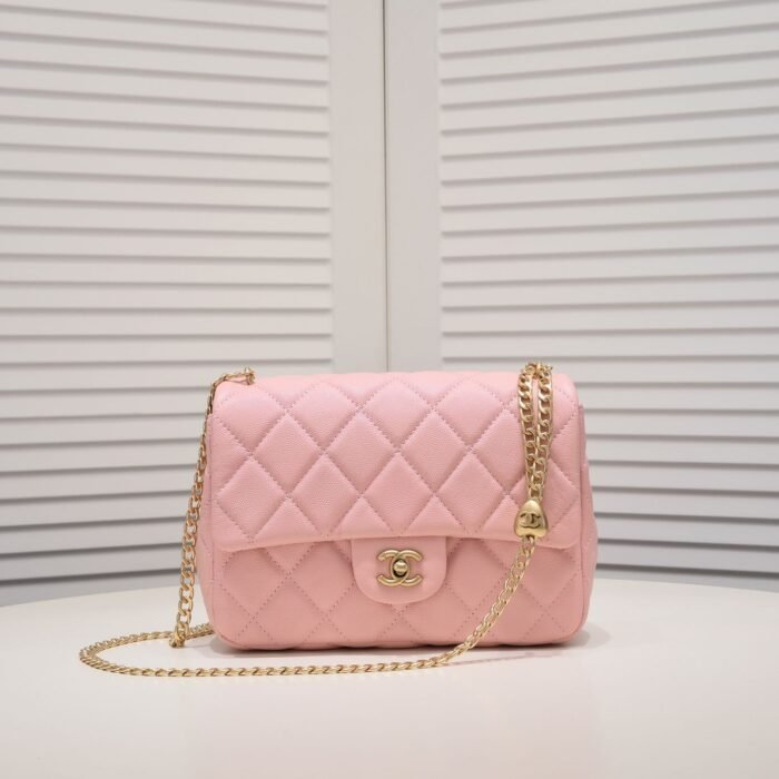 Chanel 23P Heart-Shaped Sardware Shoulder Bag Handbag - Image 1