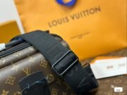 ⁦Louis Vuitton S-Lock Messenger Shoulder Bag Handbag⁩ - الصورة ⁦4⁩