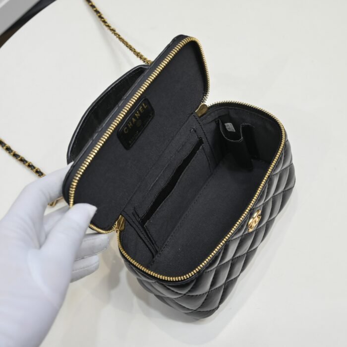 Chanel Golden·Ball Cosmetics Box Makeup  Bag  Shoulder Bag Handbag - Image 8