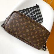 ⁦Louis Vuitton LV New Neverfull Reversible inside Out MM Bag M11946 10A Quality⁩ - الصورة ⁦5⁩