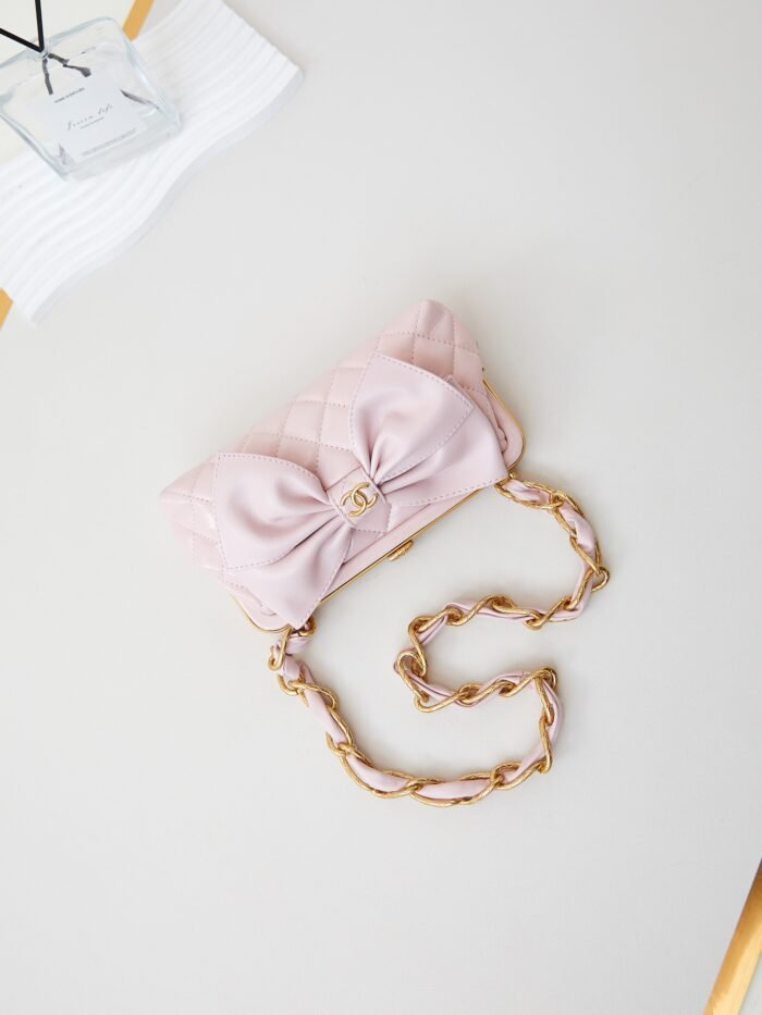 ⁦Chanel 10A Handbag Shoulder Bag Top Mirror Quality Version AP5127⁩ - الصورة ⁦6⁩