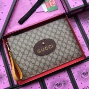 ⁦Gucci Men's Handbag Bag Clutch Toiletry Bag⁩ - الصورة ⁦7⁩