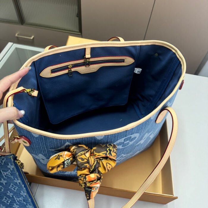 ⁦Louis Vuitton LV Denim Neverfull Shoulder Bag Handbag⁩ - الصورة ⁦9⁩